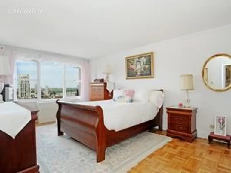 New York City Real Estate | View 201 West 70th Street, 25K | Master bedroom | View 2