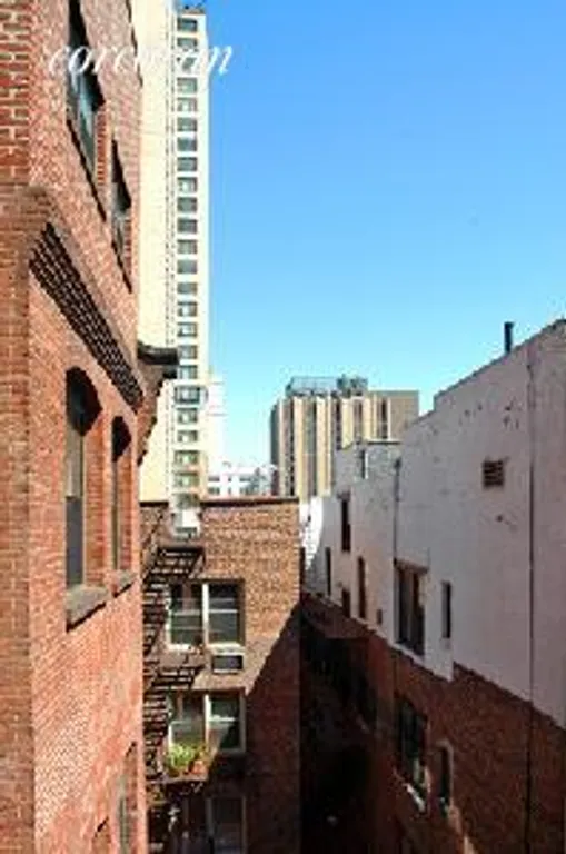 New York City Real Estate | View 205 East 16th Street, 5D | room 2 | View 3