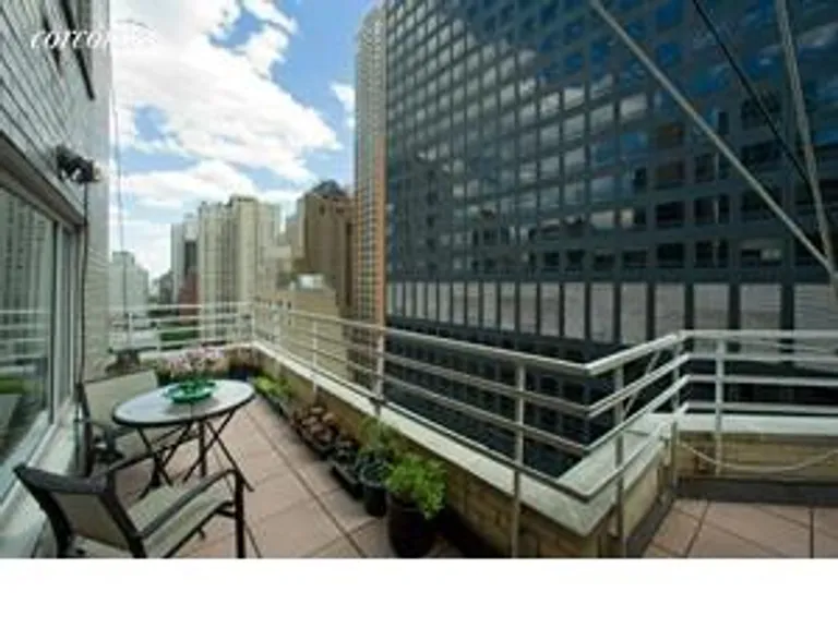 New York City Real Estate | View 200 East 57th Street, 18K | room 2 | View 3