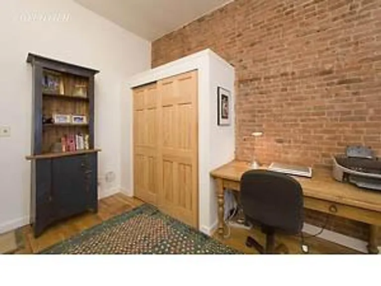 New York City Real Estate | View 110 West 71st Street, 2A | room 2 | View 3
