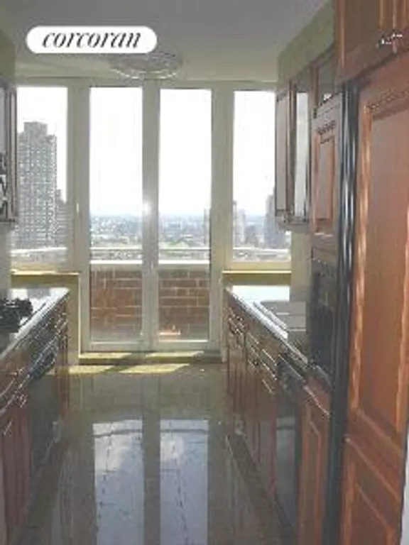 New York City Real Estate | View 188 East 78th Street, 28B | room 10 | View 11