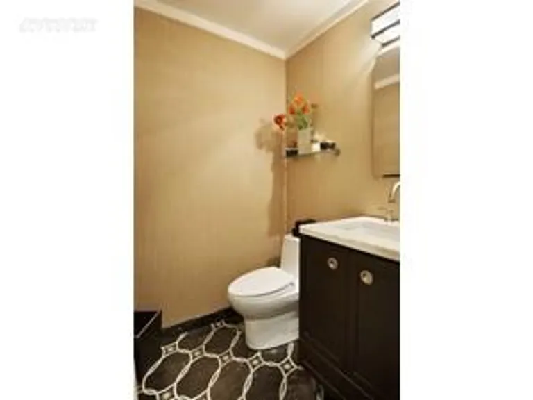 New York City Real Estate | View 112 West 56th Street, 22N | room 3 | View 4