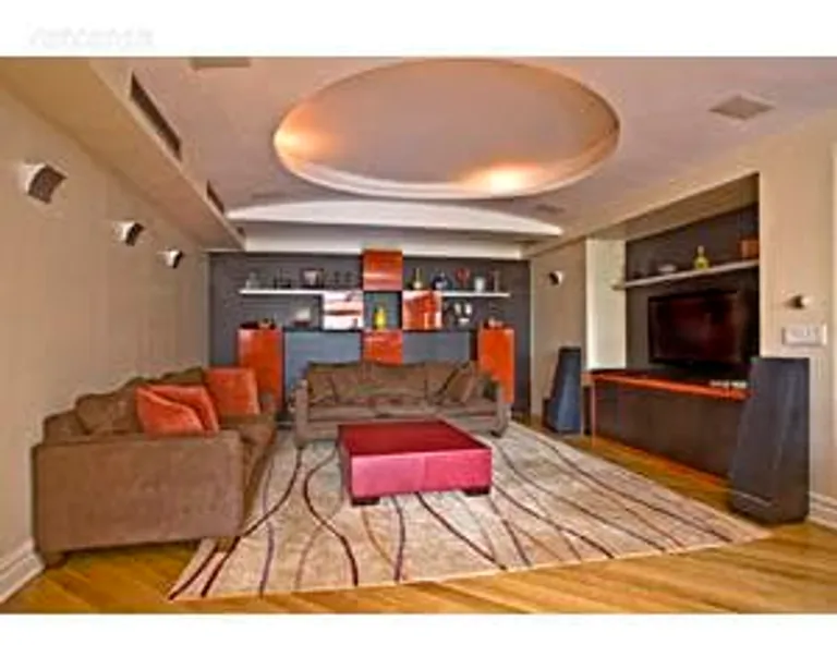 New York City Real Estate | View 225 Central Park West, 111 | room 2 | View 3