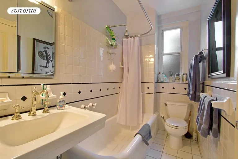 New York City Real Estate | View 111 East 75th Street, 8D | Bathroom | View 3