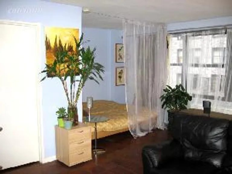 New York City Real Estate | View 225 East 57th Street, 9R | 1 Bath | View 1