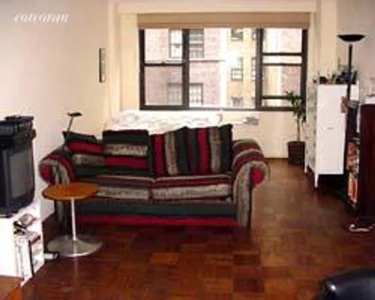 New York City Real Estate | View 305 East 40th Street, 8W | 1 Bath | View 1