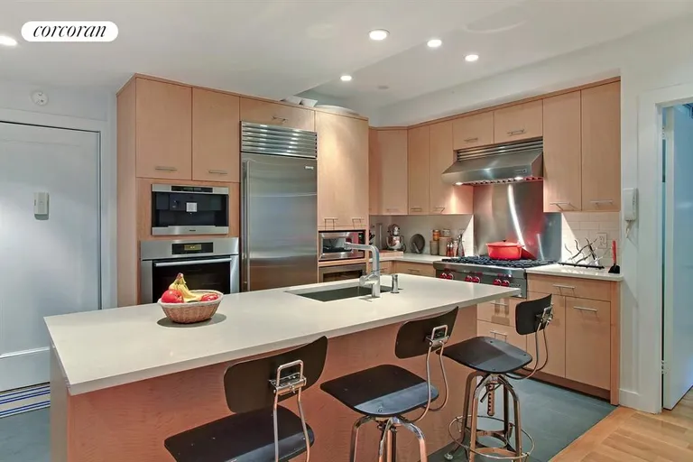 New York City Real Estate | View 210 West 19th Street, 1G | Kitchen | View 4