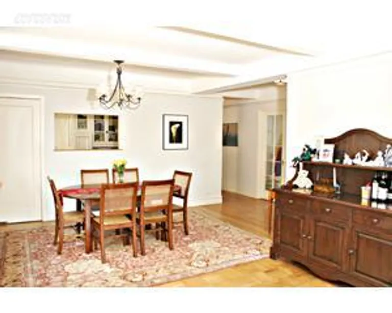 New York City Real Estate | View 40 West 77th Street, 16A | room 1 | View 2