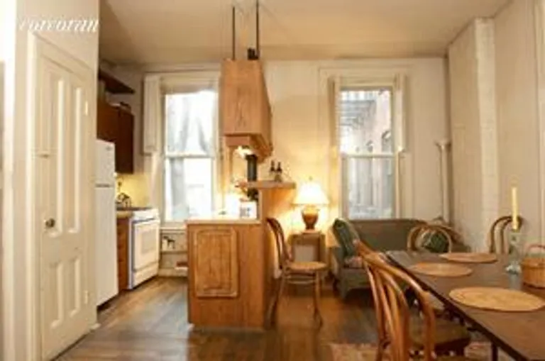 New York City Real Estate | View 68 Barrow Street, 3 | room 2 | View 3