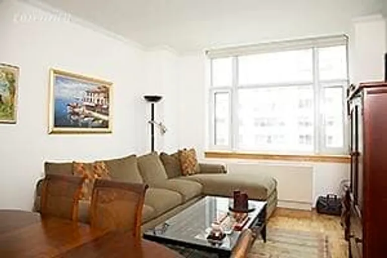 New York City Real Estate | View 404 East 76th Street, 8B | 1 Bed, 1 Bath | View 1