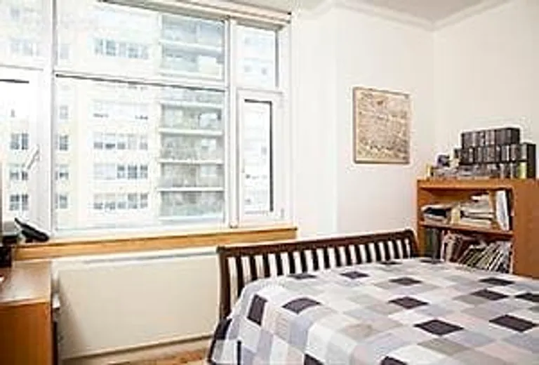 New York City Real Estate | View 404 East 76th Street, 8B | room 2 | View 3