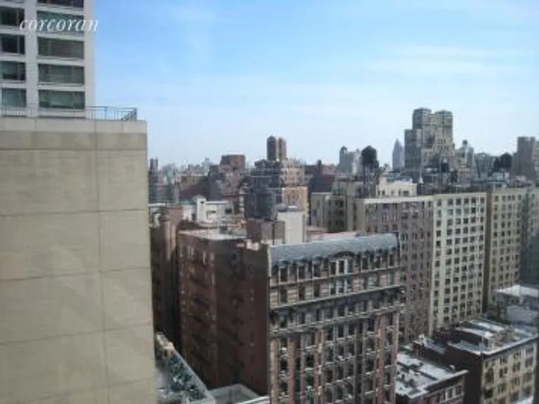 New York City Real Estate | View 220 Riverside Boulevard, 19A | room 1 | View 2