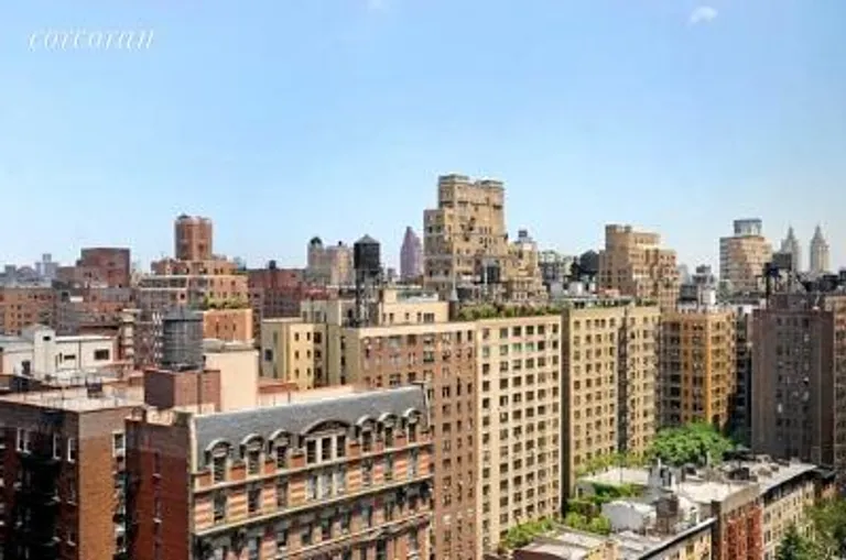 New York City Real Estate | View 220 Riverside Boulevard, 20A | 1 Bed, 1 Bath | View 1