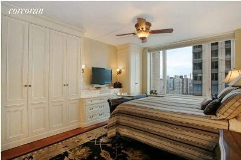 New York City Real Estate | View 220 Riverside Boulevard, 32D | room 3 | View 4