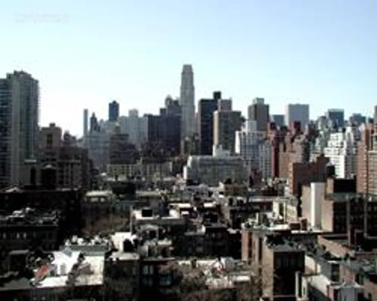 New York City Real Estate | View 240 East 79th Street, 16C | 1 Bed, 1 Bath | View 1