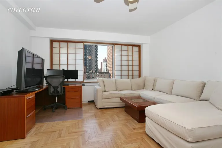 New York City Real Estate | View 200 East End Avenue, 10N | 1 Bed, 1 Bath | View 1