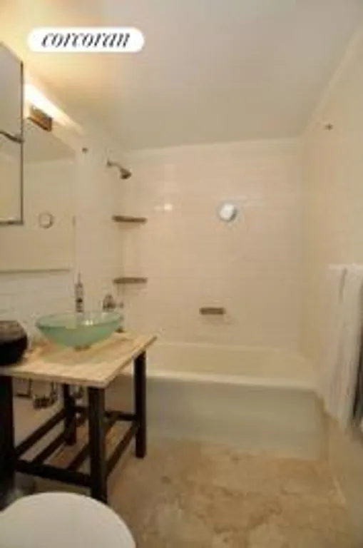 New York City Real Estate | View 410 West 24th Street, 16G | room 4 | View 5