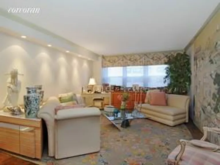 New York City Real Estate | View 411 East 57th Street, 8A | 2 Beds, 2 Baths | View 1