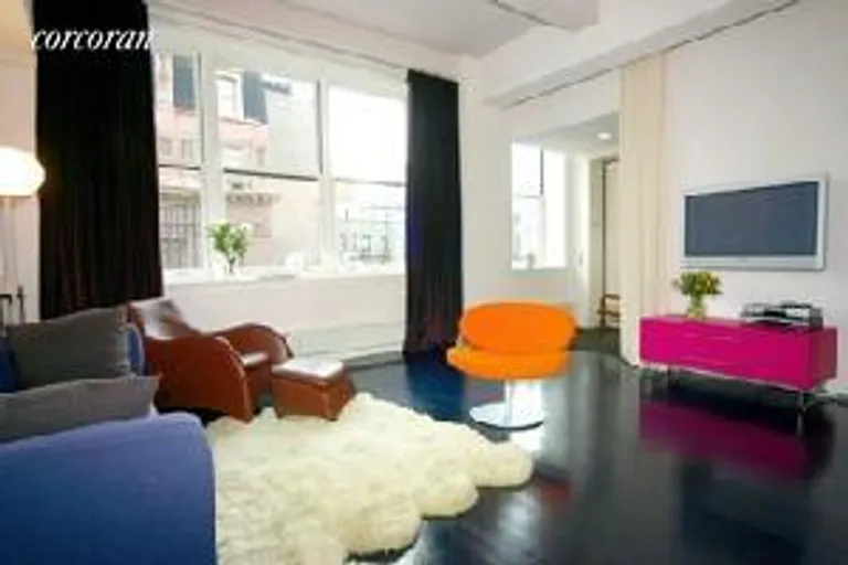 New York City Real Estate | View 161 Grand Street, 5B | 2 Beds, 2 Baths | View 1