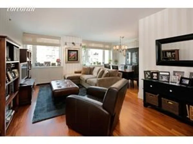 New York City Real Estate | View 300 East 77th Street, 4B | 2 Beds, 2 Baths | View 1