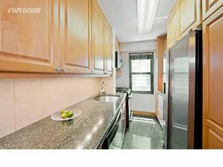 New York City Real Estate | View 240 East 76th Street, 14M | room 2 | View 3