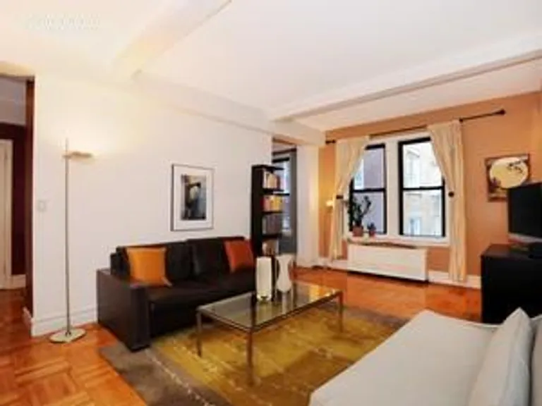 New York City Real Estate | View 321 West 90th Street, 7F | 1 Bed, 1 Bath | View 1