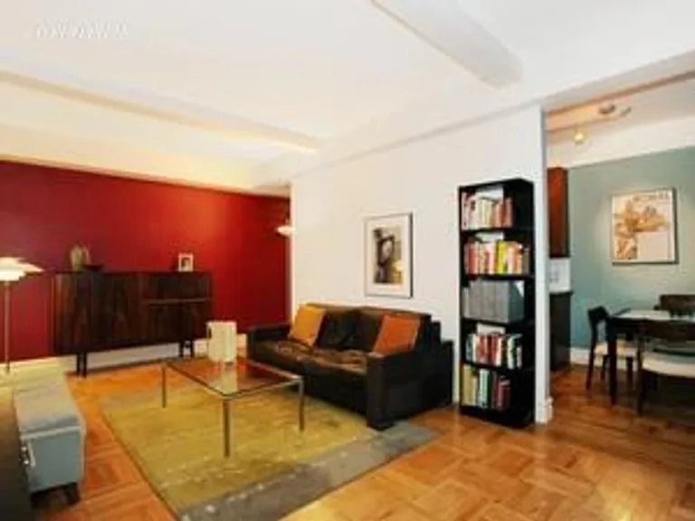 New York City Real Estate | View 321 West 90th Street, 7F | Living Room | View 2