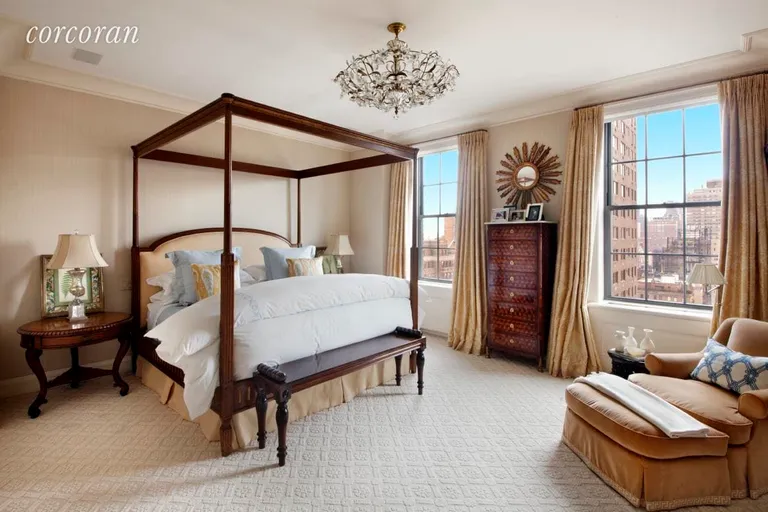 New York City Real Estate | View 720 Park Avenue, 16A | Suite with 2 baths and mahogany walk-in closets | View 7
