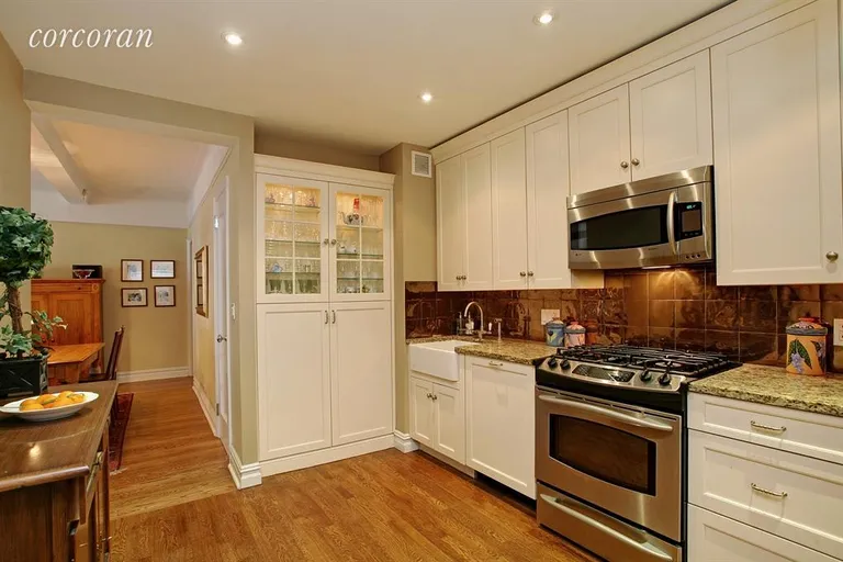 New York City Real Estate | View 12 West 72Nd Street, 9D | Kitchen / Dining Room | View 2