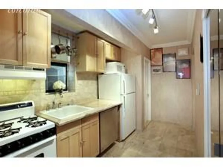 New York City Real Estate | View 344 West 49th Street, 3E | room 2 | View 3