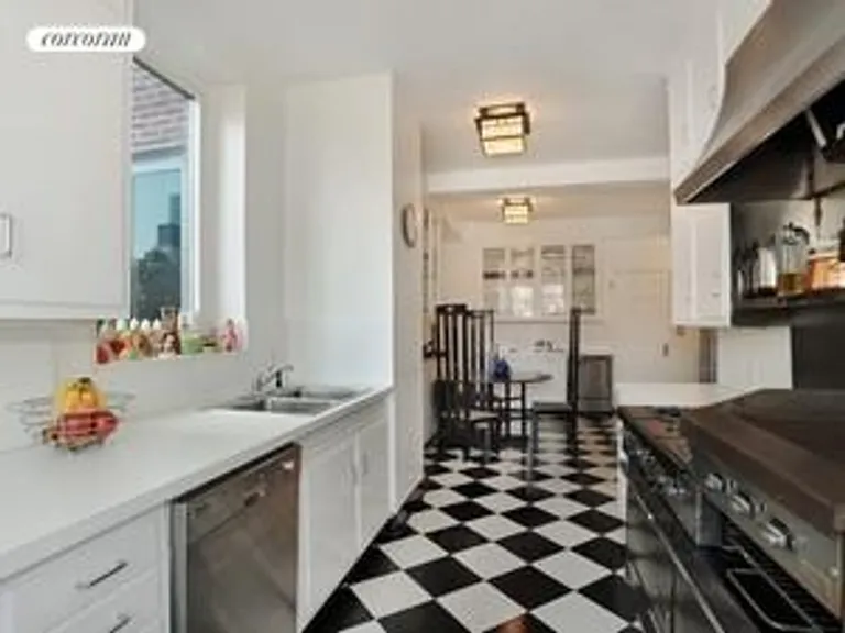 New York City Real Estate | View 333 East 57th Street, 10B | room 7 | View 9