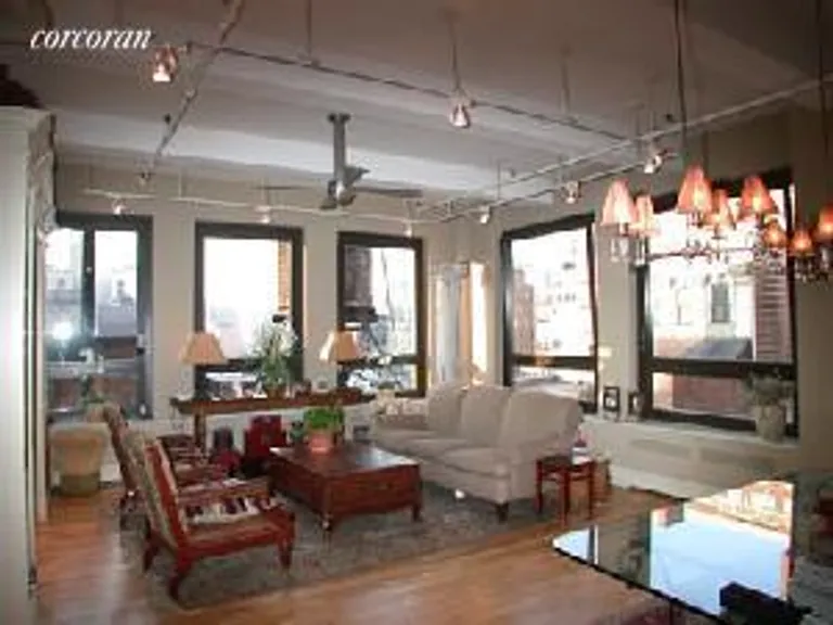 New York City Real Estate | View 74 Fifth Avenue, 9B | 2 Beds, 2 Baths | View 1