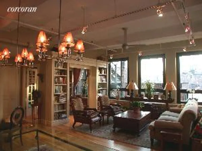 New York City Real Estate | View 74 Fifth Avenue, 9B | room 1 | View 2