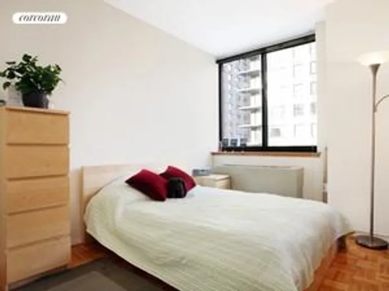 New York City Real Estate | View 250 East 40th Street, 17D | room 1 | View 2