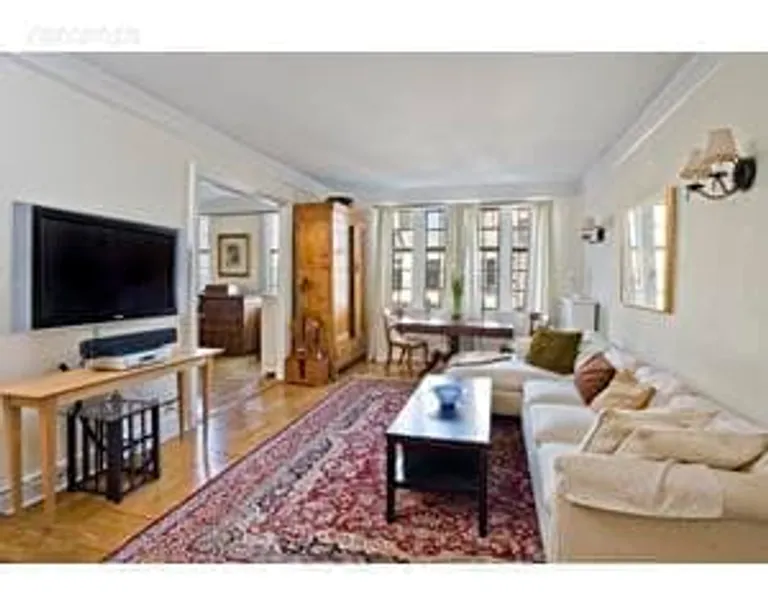 New York City Real Estate | View 116 Pinehurst Avenue, C61 | 1 Bed, 1 Bath | View 1