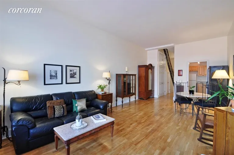 New York City Real Estate | View 100 West 72Nd Street, 6D | Living Room | View 2