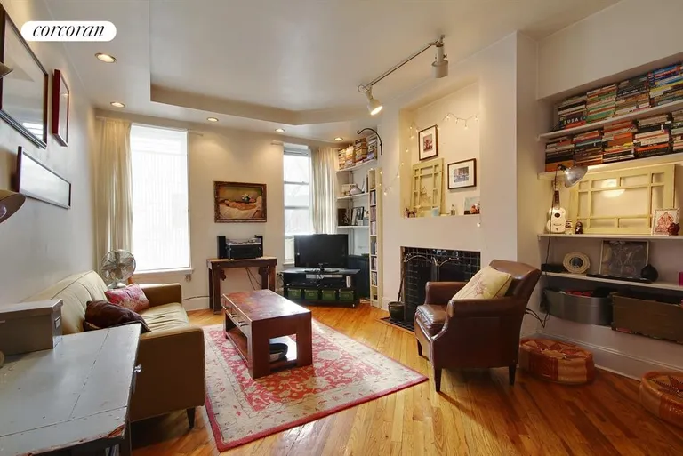New York City Real Estate | View 260 Bergen Street, 2R | Living Room | View 5