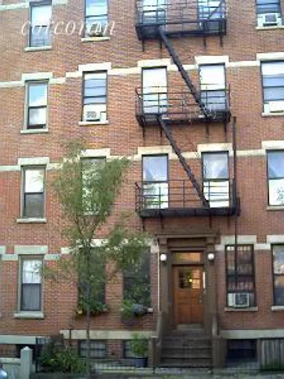 New York City Real Estate | View 40 3rd Street, 7 | 1 Bath | View 1