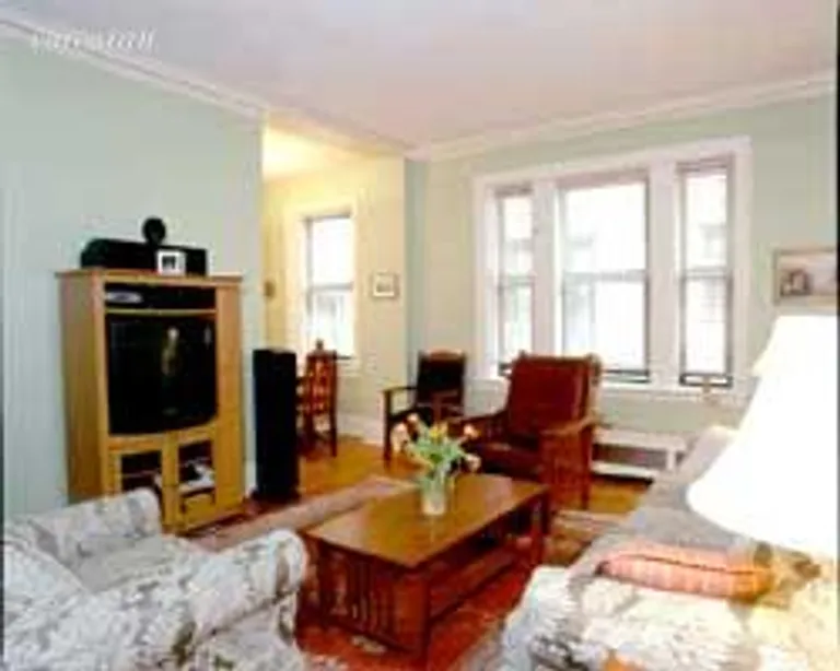 New York City Real Estate | View 35 Clark Street, D4 | 2 Beds, 1 Bath | View 1