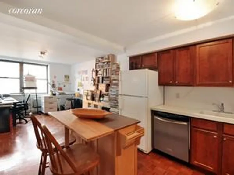 New York City Real Estate | View 156 Sackett Street, 2D | 1 Bed, 1 Bath | View 1