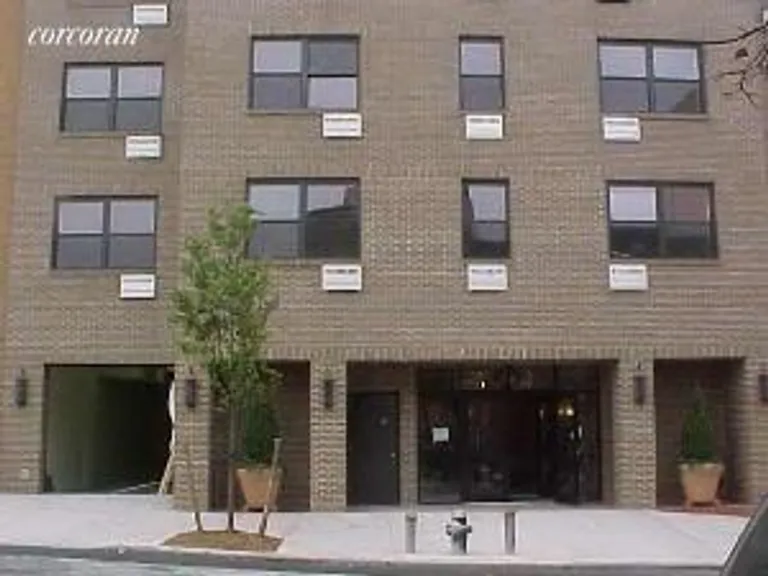 New York City Real Estate | View 156 Sackett Street, 3B | 2 Beds, 1 Bath | View 1