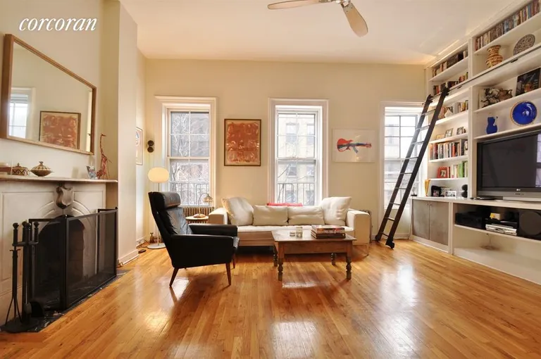 New York City Real Estate | View 71 Cranberry Street, 4 | 2 Beds, 1 Bath | View 1