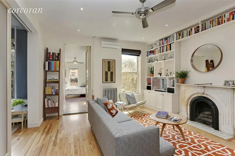 New York City Real Estate | View 21 South Portland Ave, 2R | Living Room | View 29
