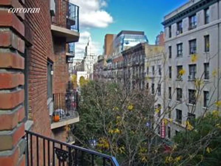 New York City Real Estate | View 211 Thompson Street, 4M | room 2 | View 3