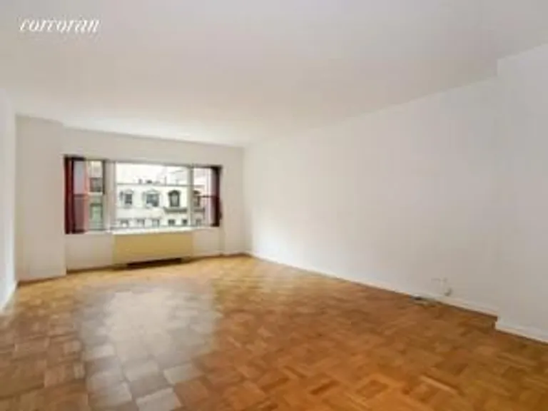 New York City Real Estate | View 118 East 60th Street, 5D | 1 Bath | View 1