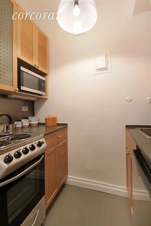 New York City Real Estate | View 24 Fifth Avenue, 804 | Kitchen | View 2