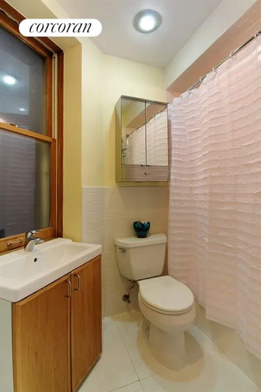 New York City Real Estate | View 333 West 21st Street, FW | Bathroom | View 4