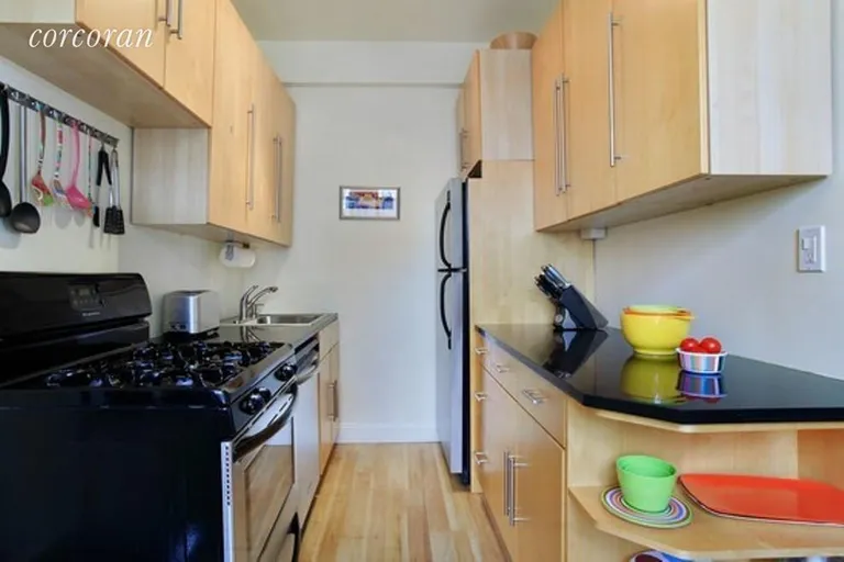 New York City Real Estate | View 118 8th Avenue, 7D | room 3 | View 4