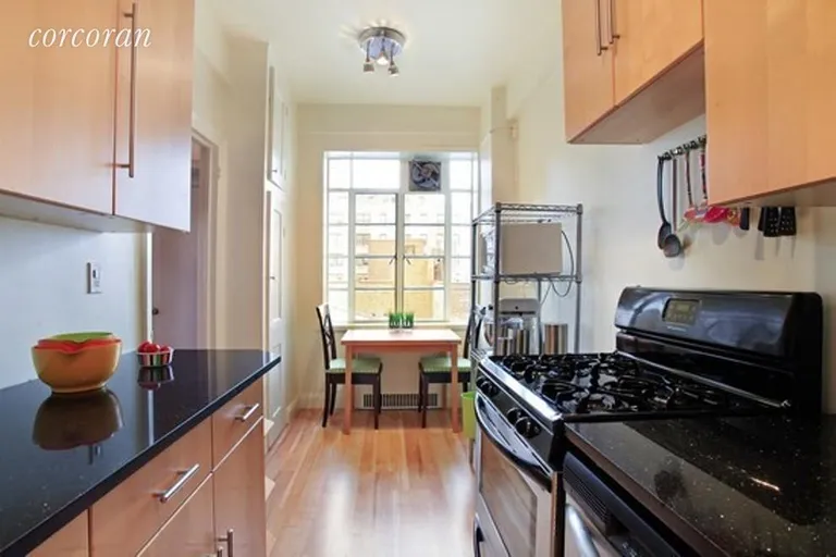New York City Real Estate | View 118 8th Avenue, 7D | room 2 | View 3