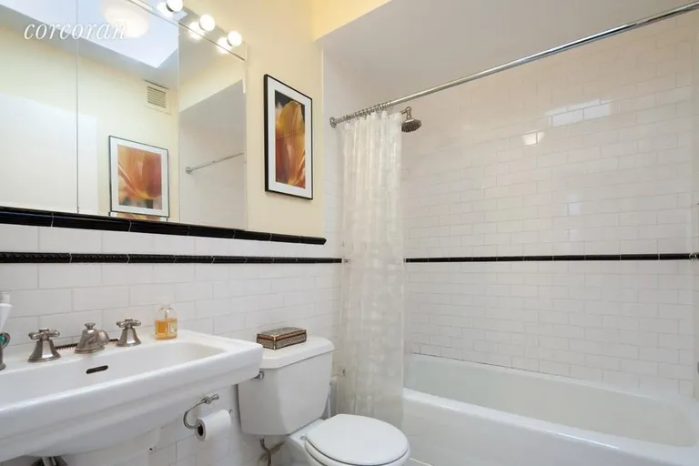 New York City Real Estate | View 167 Perry Street, 6C | Top floor allows for skylight in bathroom | View 4